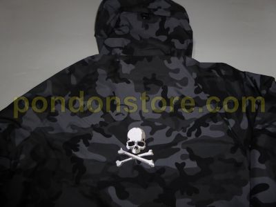 bape mastermind snowboard jacket