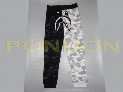 A BATHING APE : Bape x Neighborhood camo shark slim sweat pants