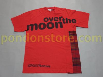 COMME des GARCONS : comme des garcons parfums over the moon red tee [Pondon  Store]