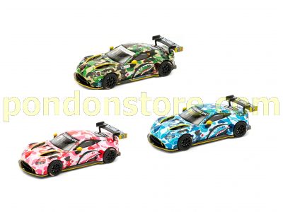 A BATHING APE : bape x aston martin gt3 1/64 model car green